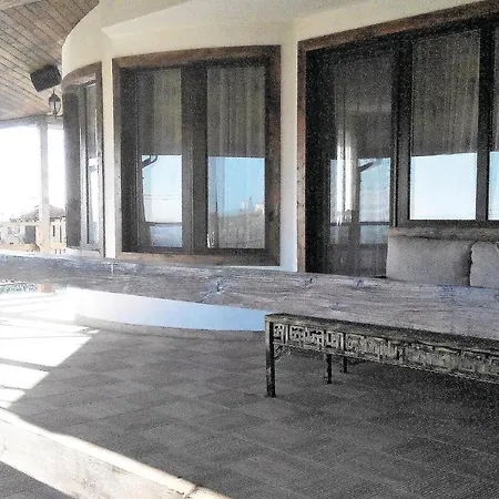 Three-bedroom Holiday In קושריצה