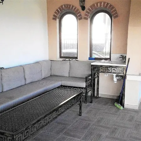 בית נופש Three-bedroom Holiday In