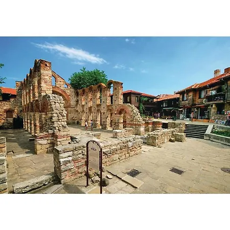 בית נופש Three-bedroom Holiday In *